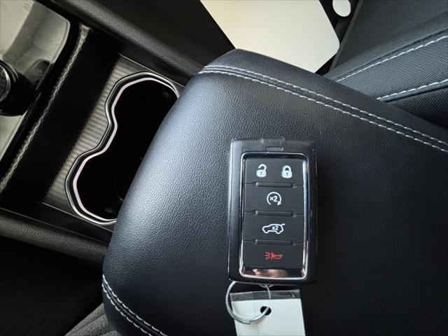 2024 Jeep Grand Cherokee L Laredo 4x4