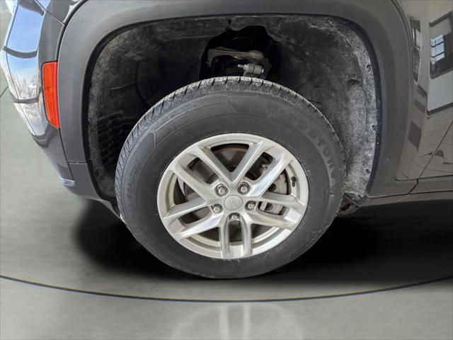 2024 Jeep Grand Cherokee L Laredo 4x4