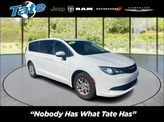 2023 Chrysler Voyager LX