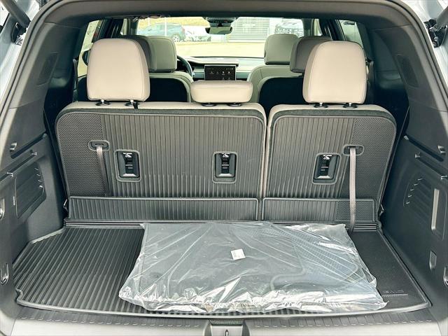 2026 GMC Acadia Elevation AWD