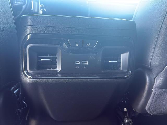 2025 GMC Sierra 2500HD 4WD Crew Cab Standard Bed AT4