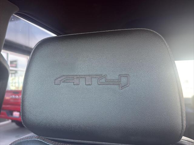 2025 GMC Sierra 2500HD 4WD Crew Cab Standard Bed AT4