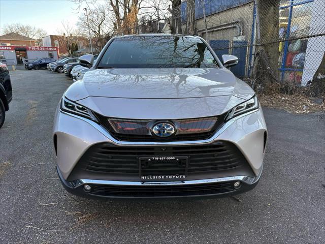 2023 Toyota Venza Limited [9]