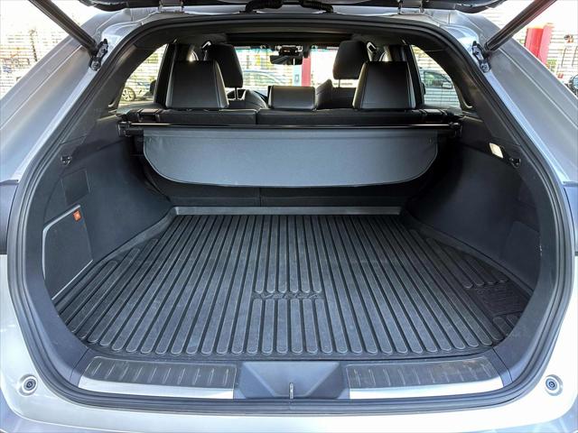 2023 Toyota Venza Limited [13]