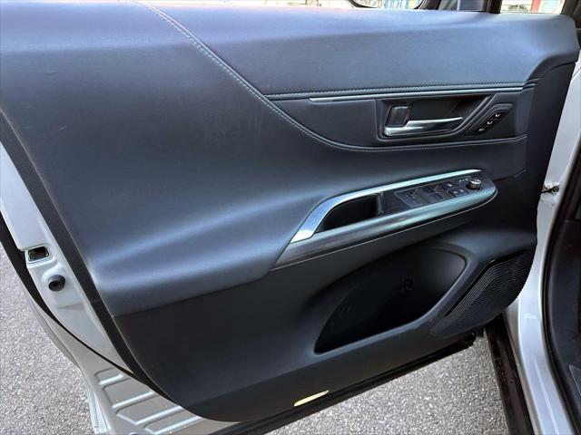 2023 Toyota Venza Limited [18]