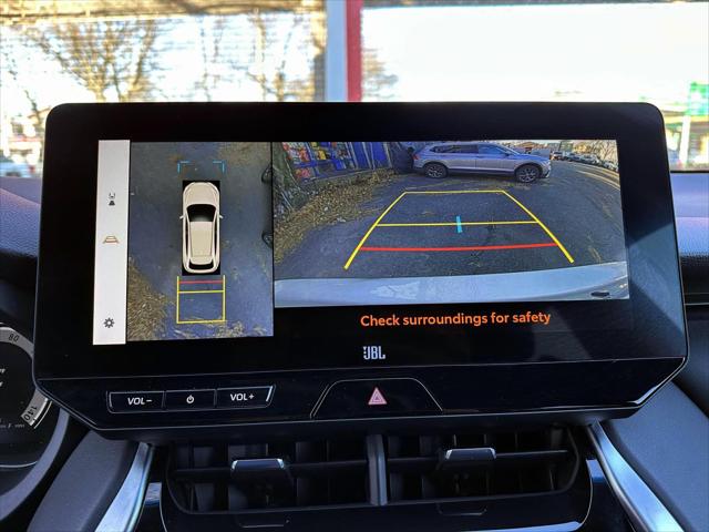 2023 Toyota Venza Limited [25]