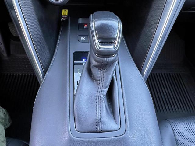 2023 Toyota Venza Limited [30]