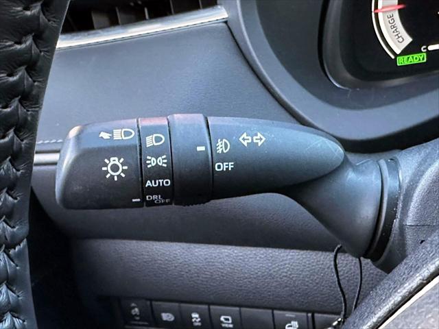 2023 Toyota Venza Limited [34]