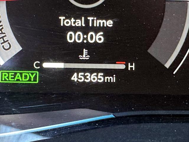 2023 Toyota Venza Limited [36]