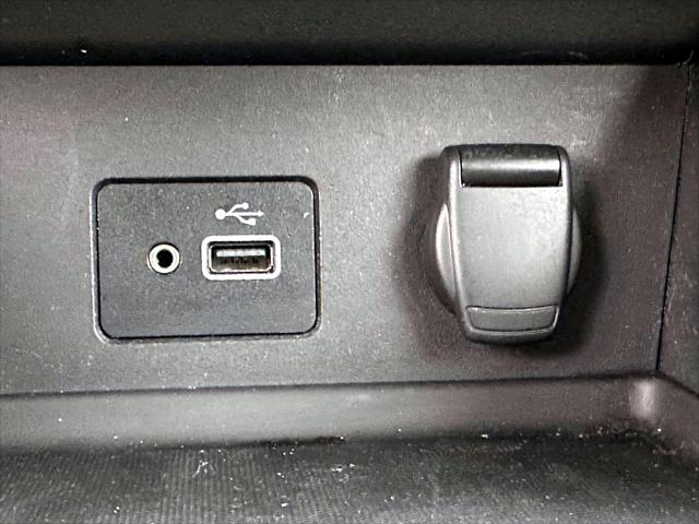 2020 Nissan Sentra S Xtronic CVT [23]