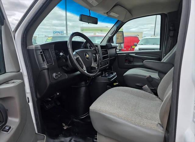 2016 Chevrolet Express Cutaway 3500