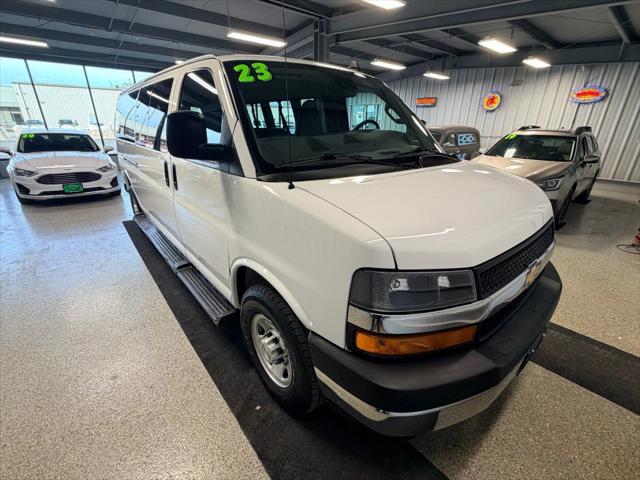 2023 Chevrolet Express Passenger RWD 3500 Extended Wheelbase LT