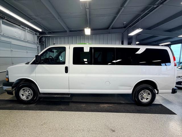 2023 Chevrolet Express Passenger RWD 3500 Extended Wheelbase LT