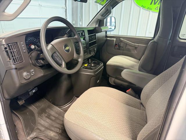 2023 Chevrolet Express Passenger RWD 3500 Extended Wheelbase LT