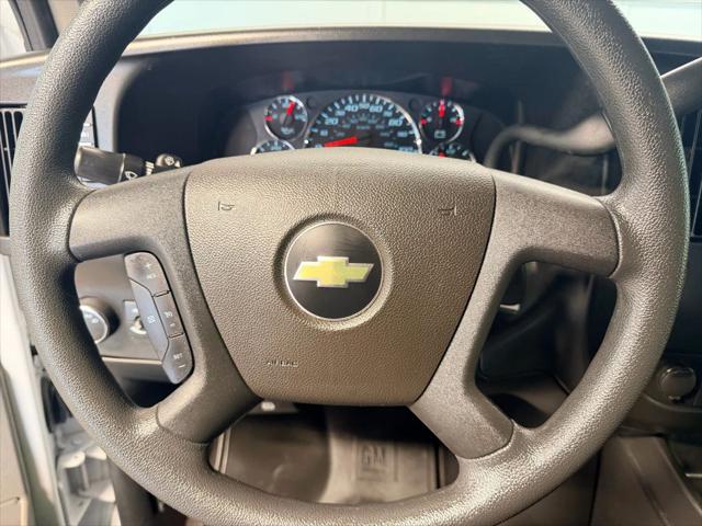 2023 Chevrolet Express Passenger RWD 3500 Extended Wheelbase LT