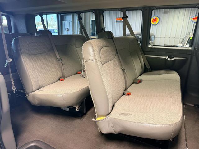 2023 Chevrolet Express Passenger RWD 3500 Extended Wheelbase LT