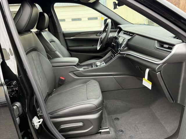 2026 Jeep Grand Cherokee L Altitude 4x4