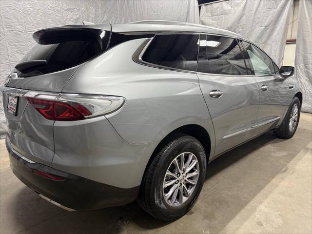 2023 Buick Enclave Essence AWD