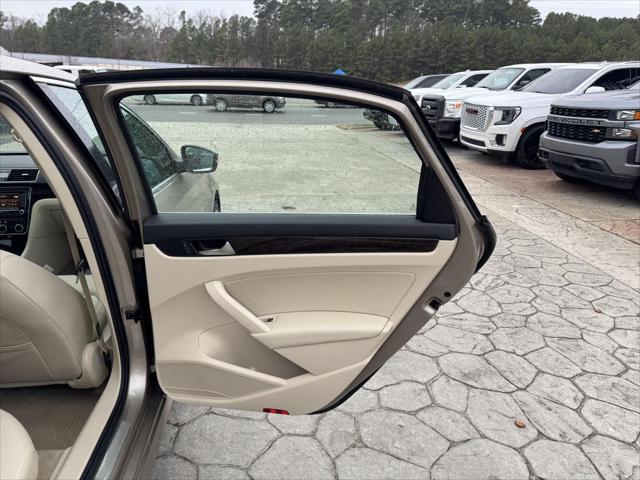2015 Volkswagen Passat 2.0L TDI SEL Premium