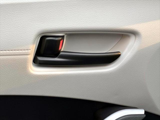 2025 Toyota Corolla Cross L [12]