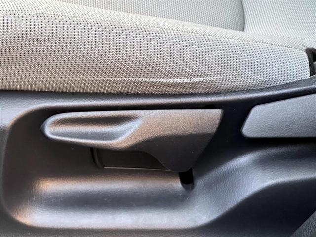 2025 Toyota Corolla Cross L [14]