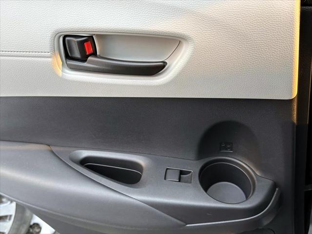 2025 Toyota Corolla Cross L [21]