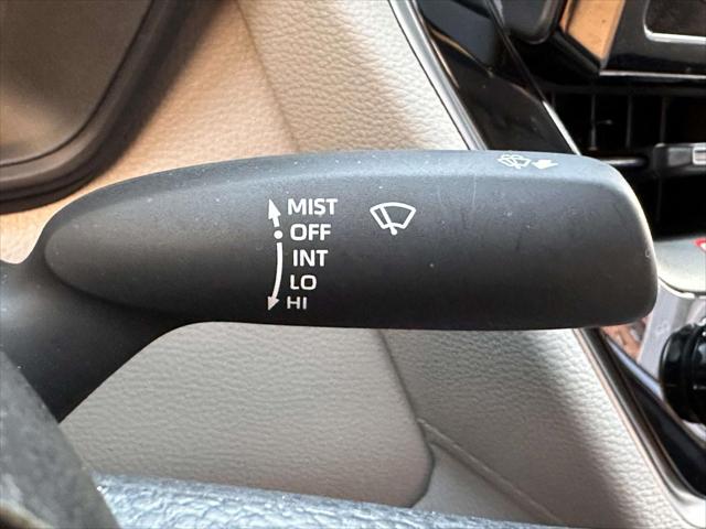 2025 Toyota Corolla Cross L [25]