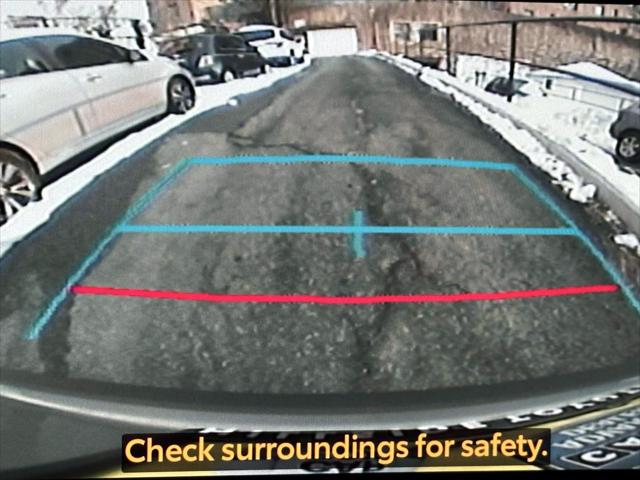 2025 Toyota Corolla Cross L [28]