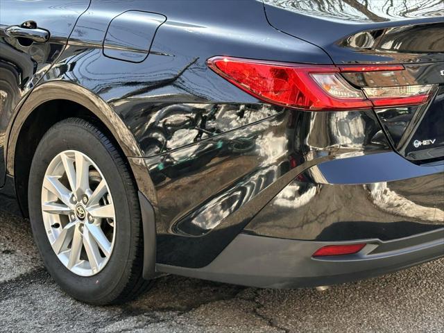 2025 Toyota Camry LE [7]