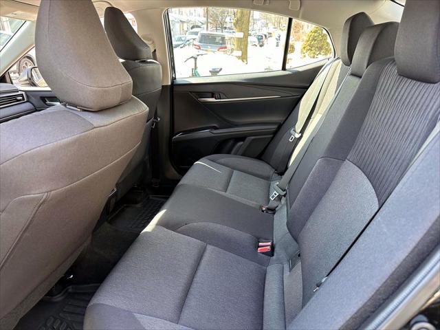 2025 Toyota Camry LE [13]