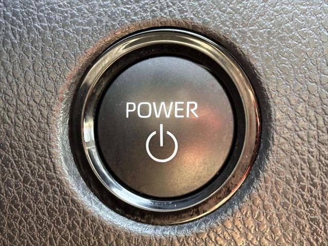 2025 Toyota Camry LE [25]