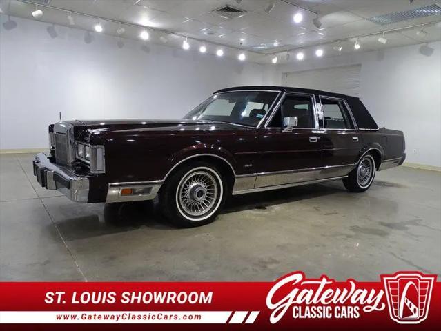 1988 Lincoln Town Car Unknown for sale in O Fallon, IL