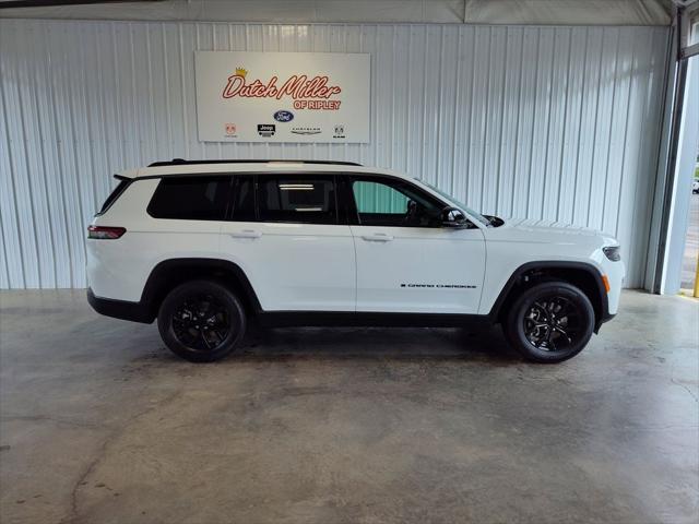 2026 Jeep Grand Cherokee L GRAND CHEROKEE L LAREDO ALTITUDE 4X4 2026 Jeep Grand Cherokee L GRAND CHEROKEE L LAREDO ALTITUDE 4X4