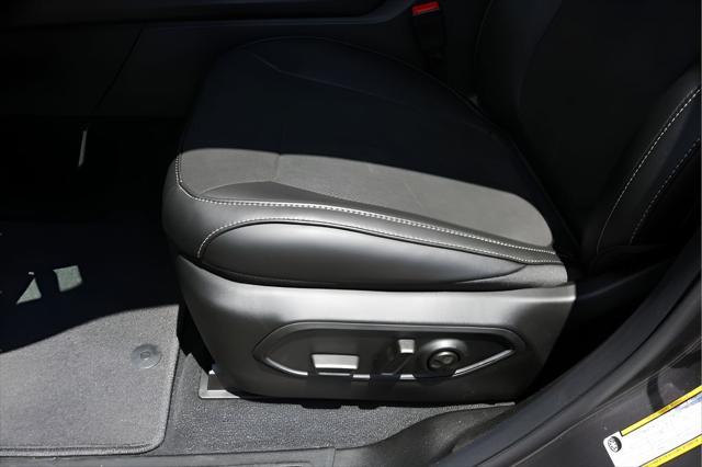 2026 Jeep Grand Cherokee Altitude 4x2