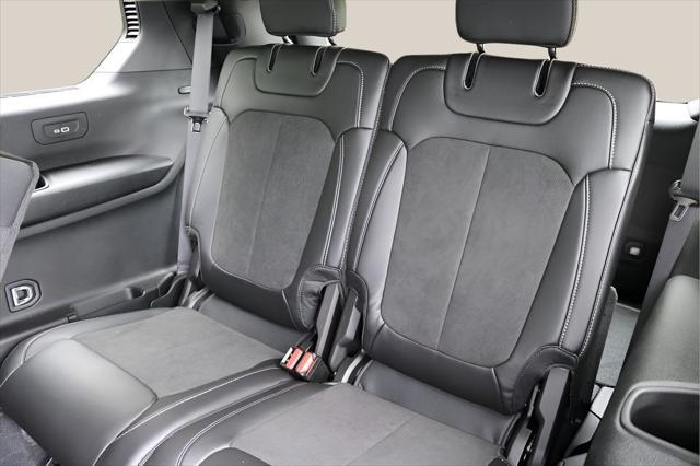 2026 Jeep Grand Cherokee Altitude 4x2