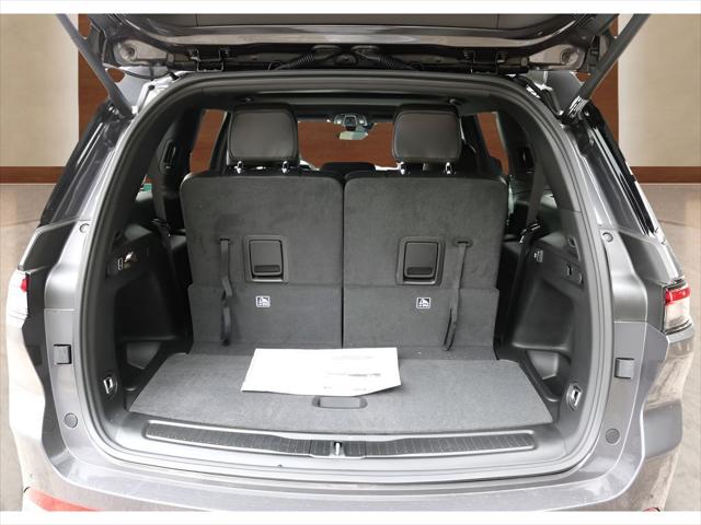 2026 Jeep Grand Cherokee Altitude 4x2