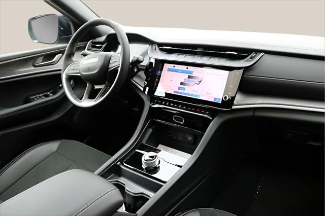 2026 Jeep Grand Cherokee Altitude 4x2