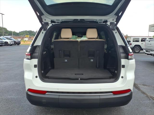 2026 Jeep Grand Cherokee Limited 4x2