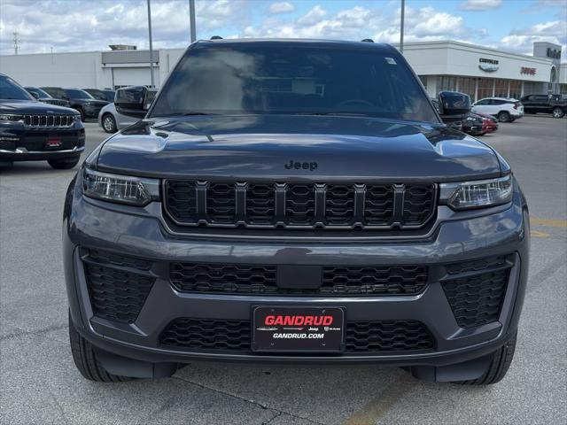 2026 Jeep Grand Cherokee GRAND CHEROKEE L LAREDO ALTITUDE 4X4