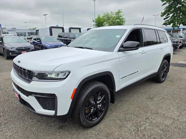 2026 Jeep Grand Cherokee GRAND CHEROKEE L LAREDO ALTITUDE 4X4