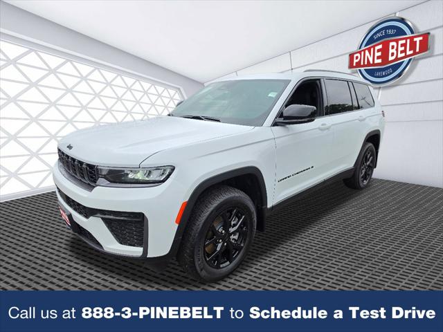 2026 Jeep Grand Cherokee L GRAND CHEROKEE L LAREDO ALTITUDE 4X4 2026 Jeep Grand Cherokee L GRAND CHEROKEE L LAREDO ALTITUDE 4X4