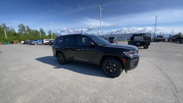 2026 Jeep Grand Cherokee L GRAND CHEROKEE L LAREDO ALTITUDE 4X4