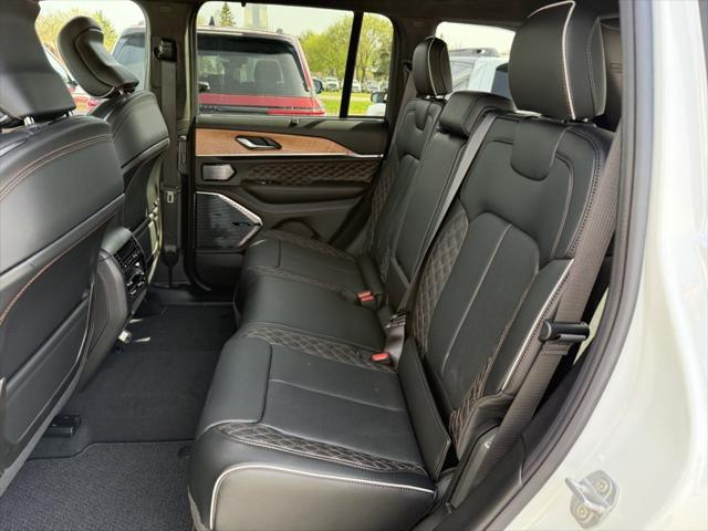 2026 Jeep Grand Cherokee Summit 4x4