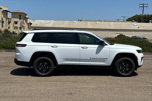 2026 Jeep Grand Cherokee GRAND CHEROKEE L LAREDO ALTITUDE 4X4