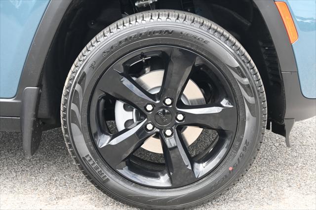 2026 Jeep Grand Cherokee Limited 4x2