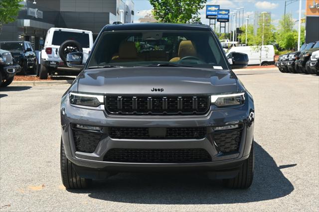 2026 Jeep Grand Cherokee GRAND CHEROKEE SUMMIT 4X4