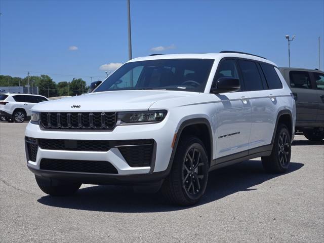 2026 Jeep Grand Cherokee GRAND CHEROKEE L LAREDO ALTITUDE 4X4