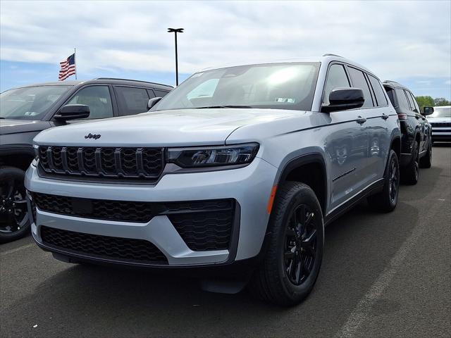 2026 Jeep Grand Cherokee GRAND CHEROKEE L LAREDO ALTITUDE 4X4