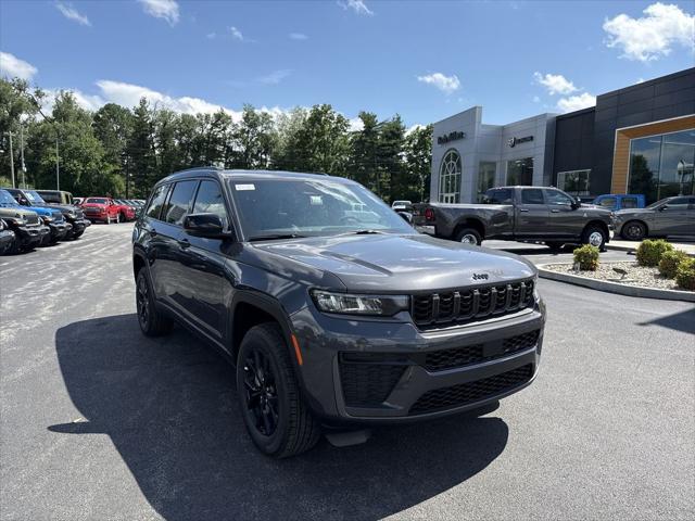 2026 Jeep Grand Cherokee Altitude 4x4