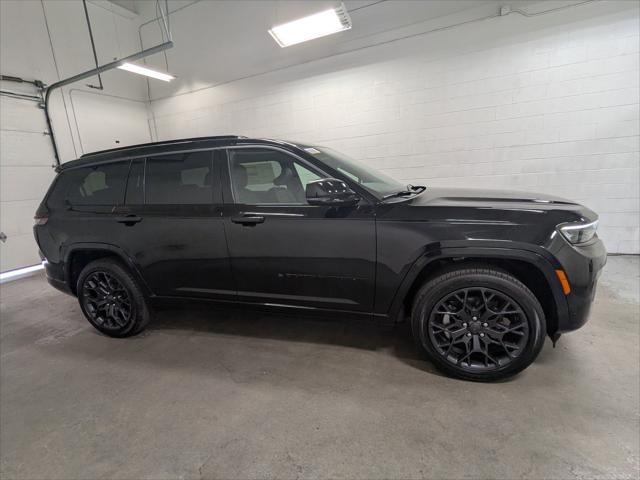 2026 Jeep Grand Cherokee Summit 4x4